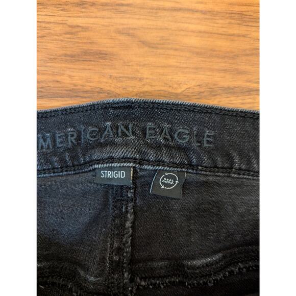 American Eagle Black Ripped Strigid Straight Jeans Size 8 - Picture 2 of 8